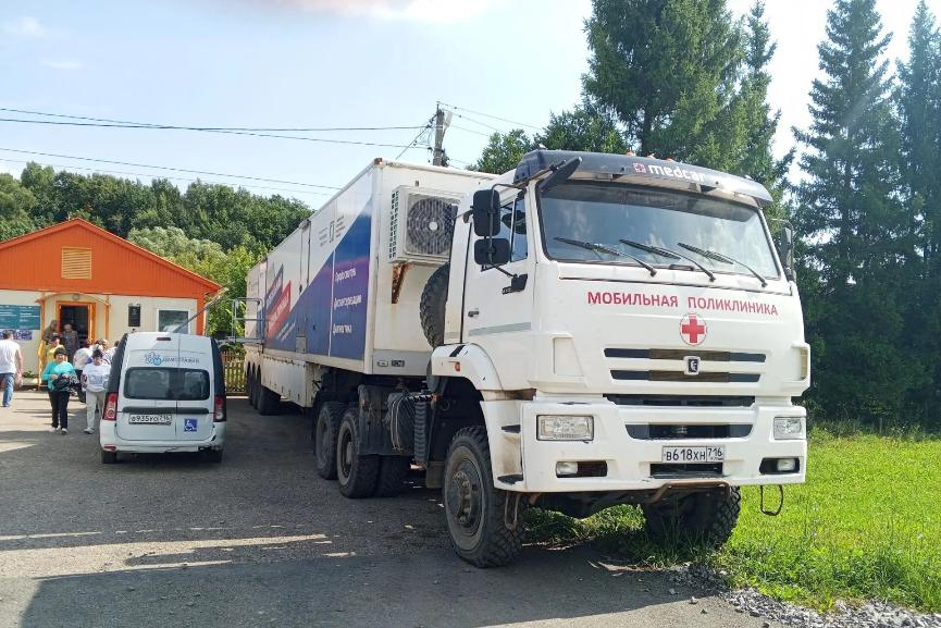 Мобильная поликлиника АРМБ продолжает свой путь по юго-востоку Татарстана